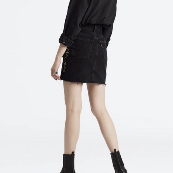 {Levi's} High Rise Deconstructed Button Fly Skirt - Picture 4 of 10